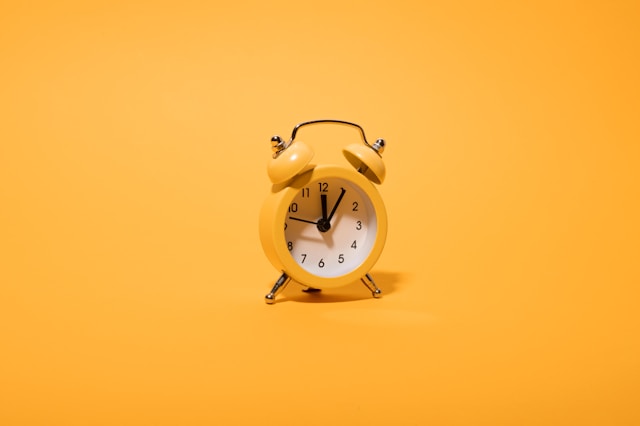 The Ultimate Guide to Time Tracking Software for Consultants Article Feature Image